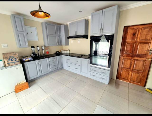 3 BEDROOM HOUSE FOR SALE IN LINMEYER